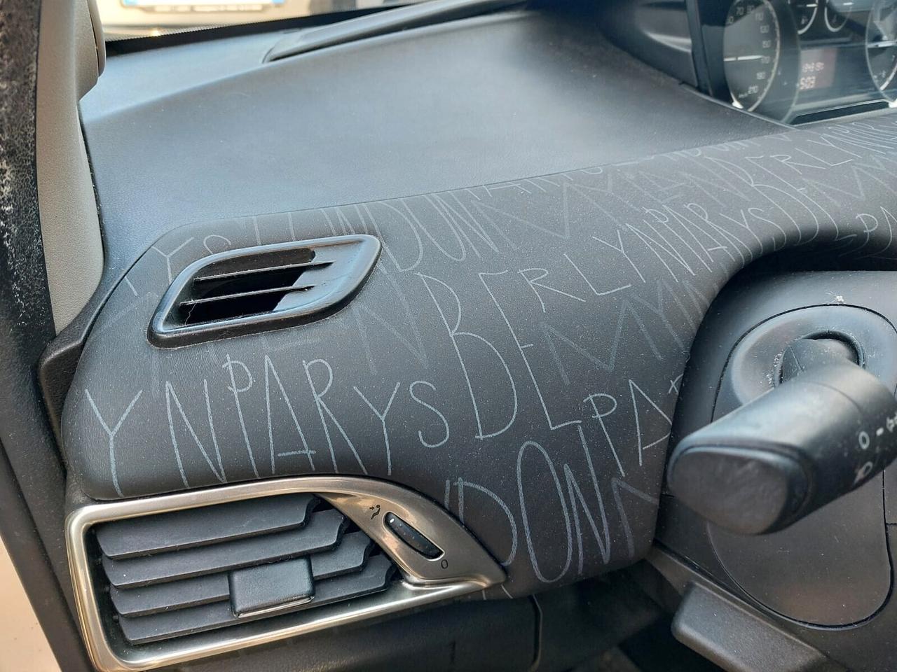 Lancia Ypsilon 0.9 TwinAir 85 CV 5 porte Metano Ecochic Elefantino