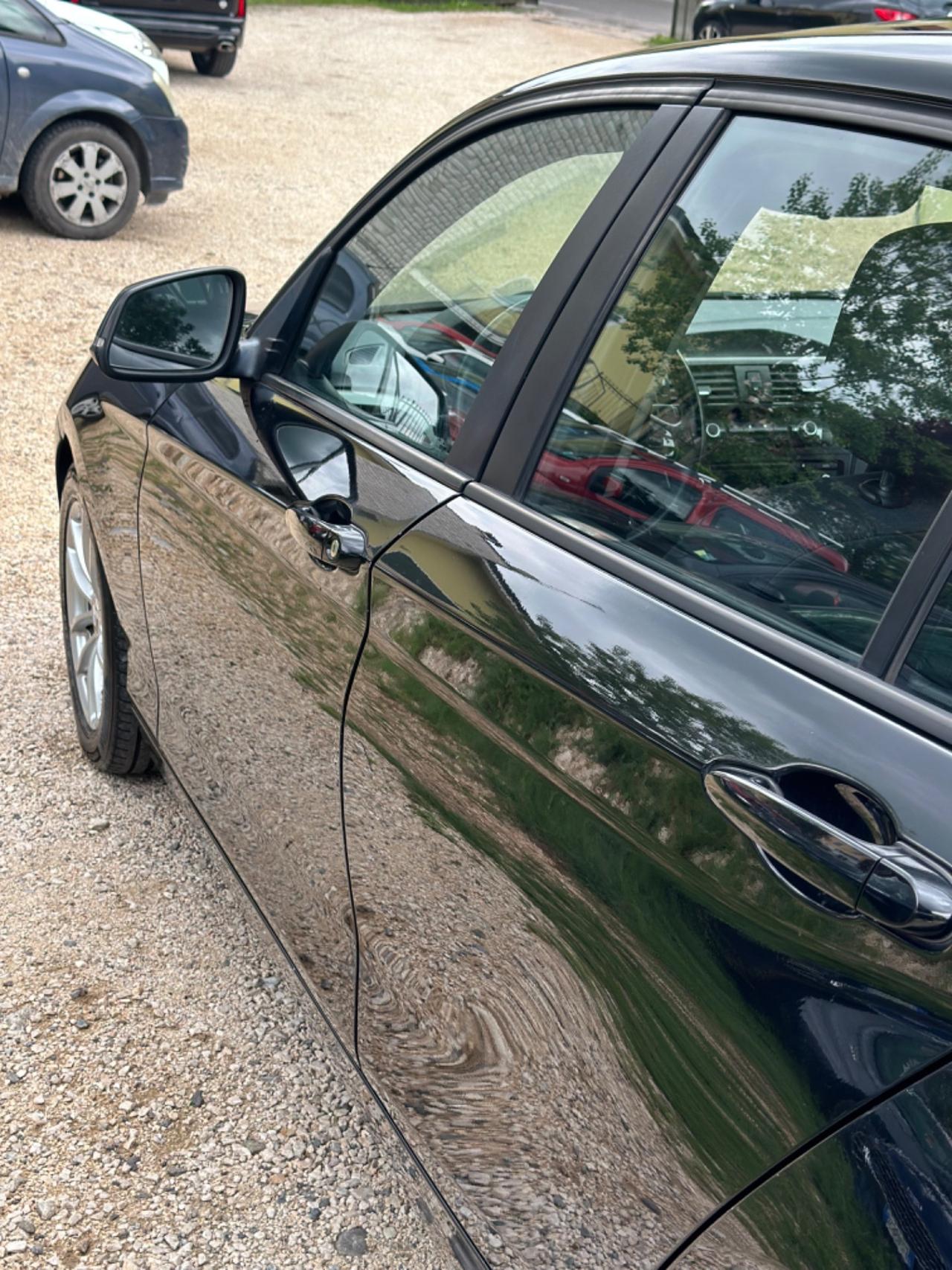 Bmw 116d 5p. URBAN GARANZ UNICOPR KMCERT EU5B