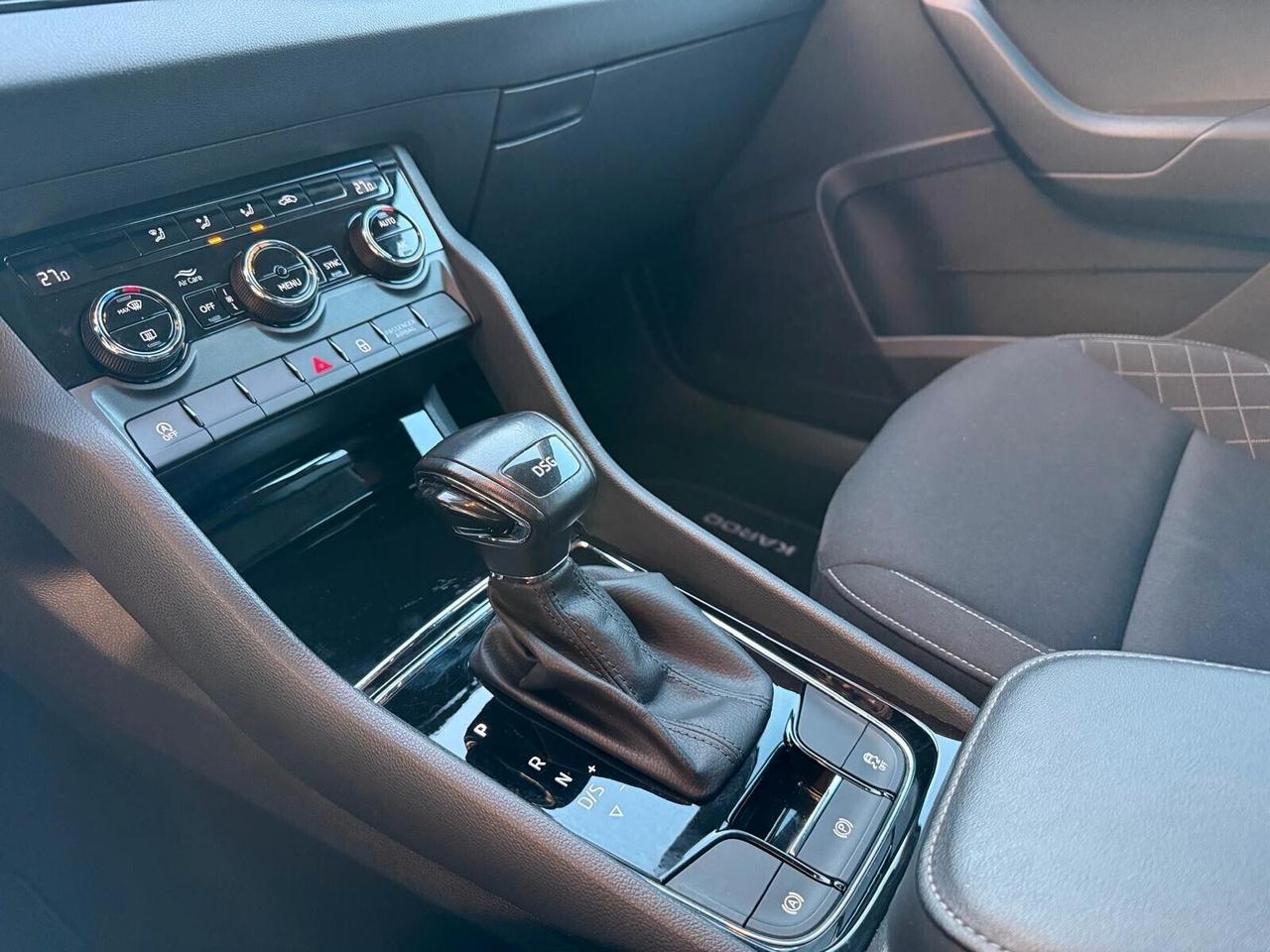 Skoda Karoq 1.6 Diesel Cambio Automatico Neopatentati