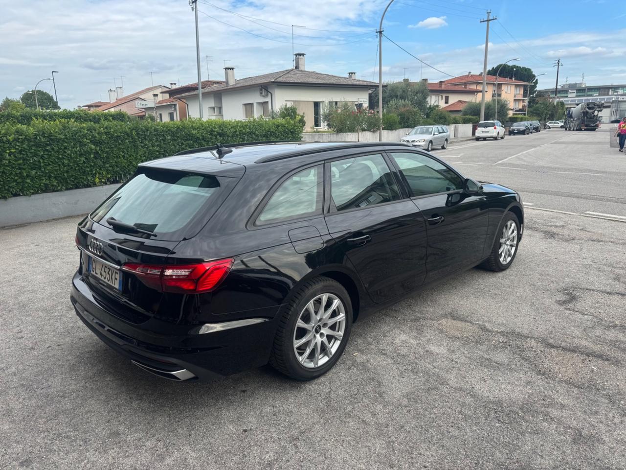 Audi A4 35 TDI/163 CV S tronic line edition
