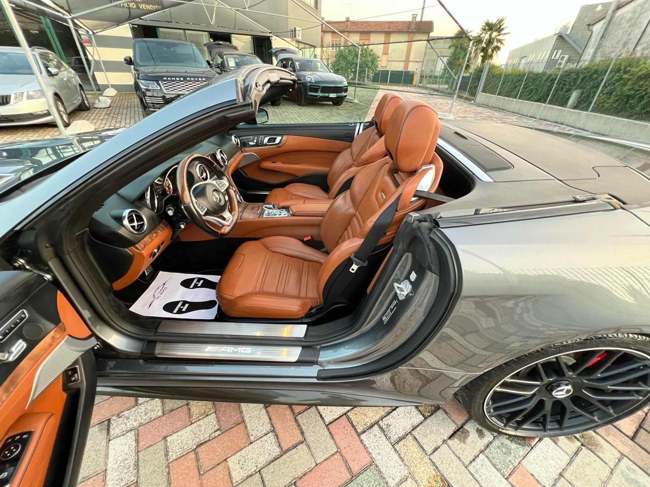 Mercedes-Benz SL 63 AMG Roadster V8