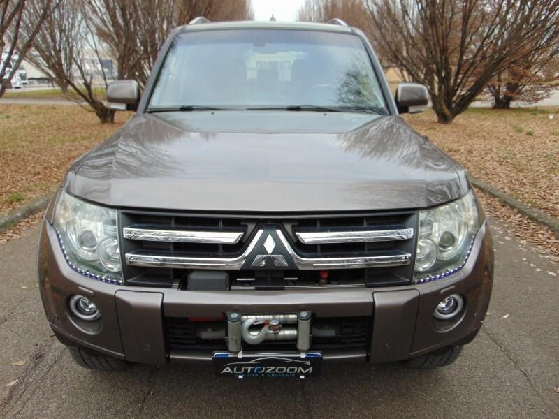 MITSUBISHI Pajero (2006-2009) Pajero 3.2 DI-D 1...