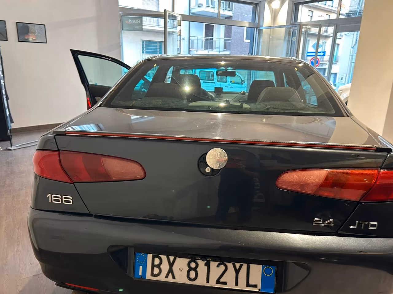 Alfa Romeo 166 2.4 JTD cat Distinctive Uniproprietario