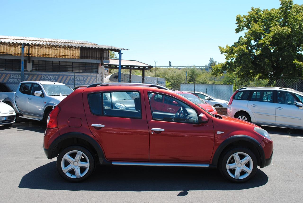 DACIA SANDERO 1.5 DCI 68 CV OK NEOPATENTATI