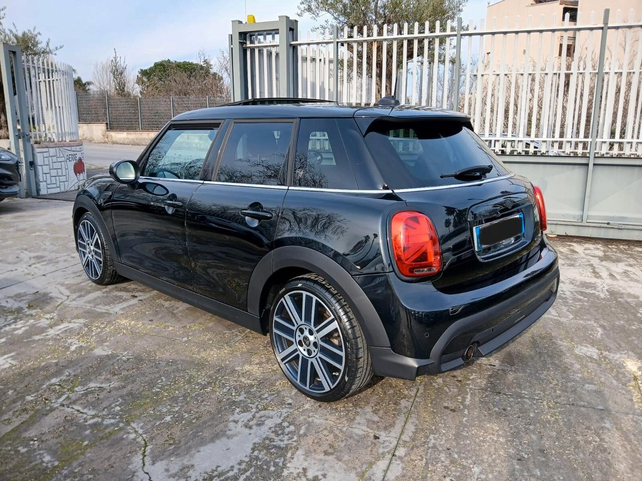 Mini 1.5 Cooper Yours 5 porte con Tetto apribile