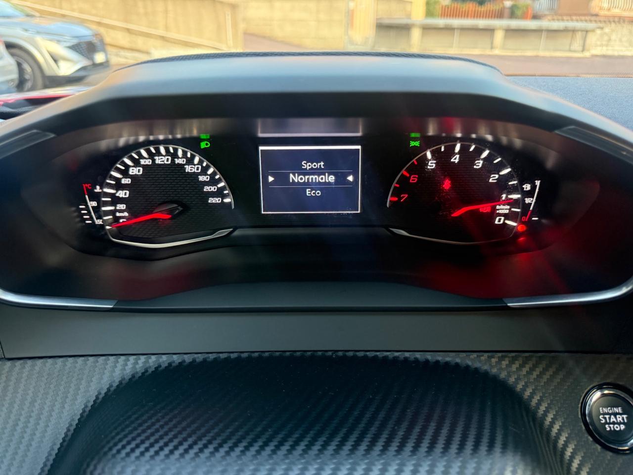 Peugeot 2008 1.2 puretech EAT8 Allure Pack COME NUOVA