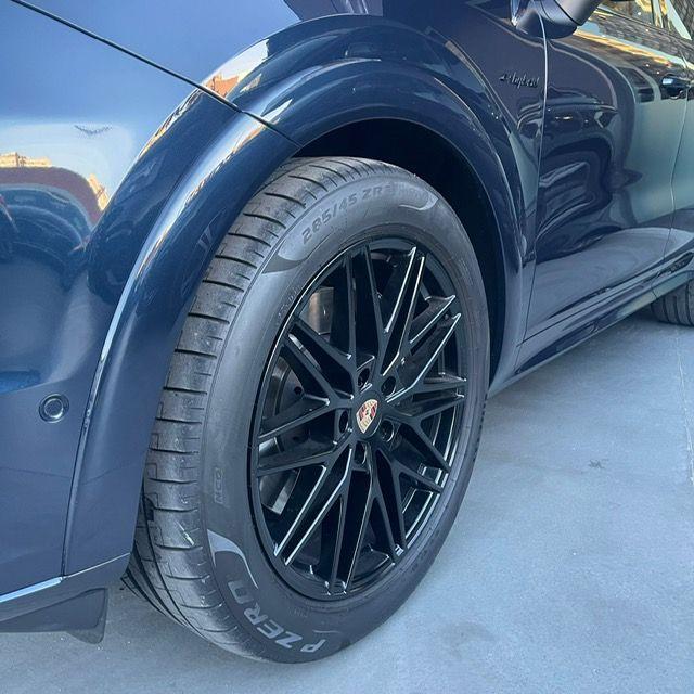 PORSCHE - Cayenne COUPE- 3.0 V6 E-Hybrid