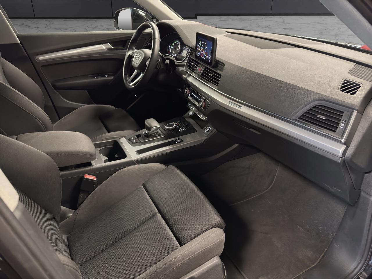 Audi Q5 50 2.0 tfsi e Business quattro 299cv s-tronic