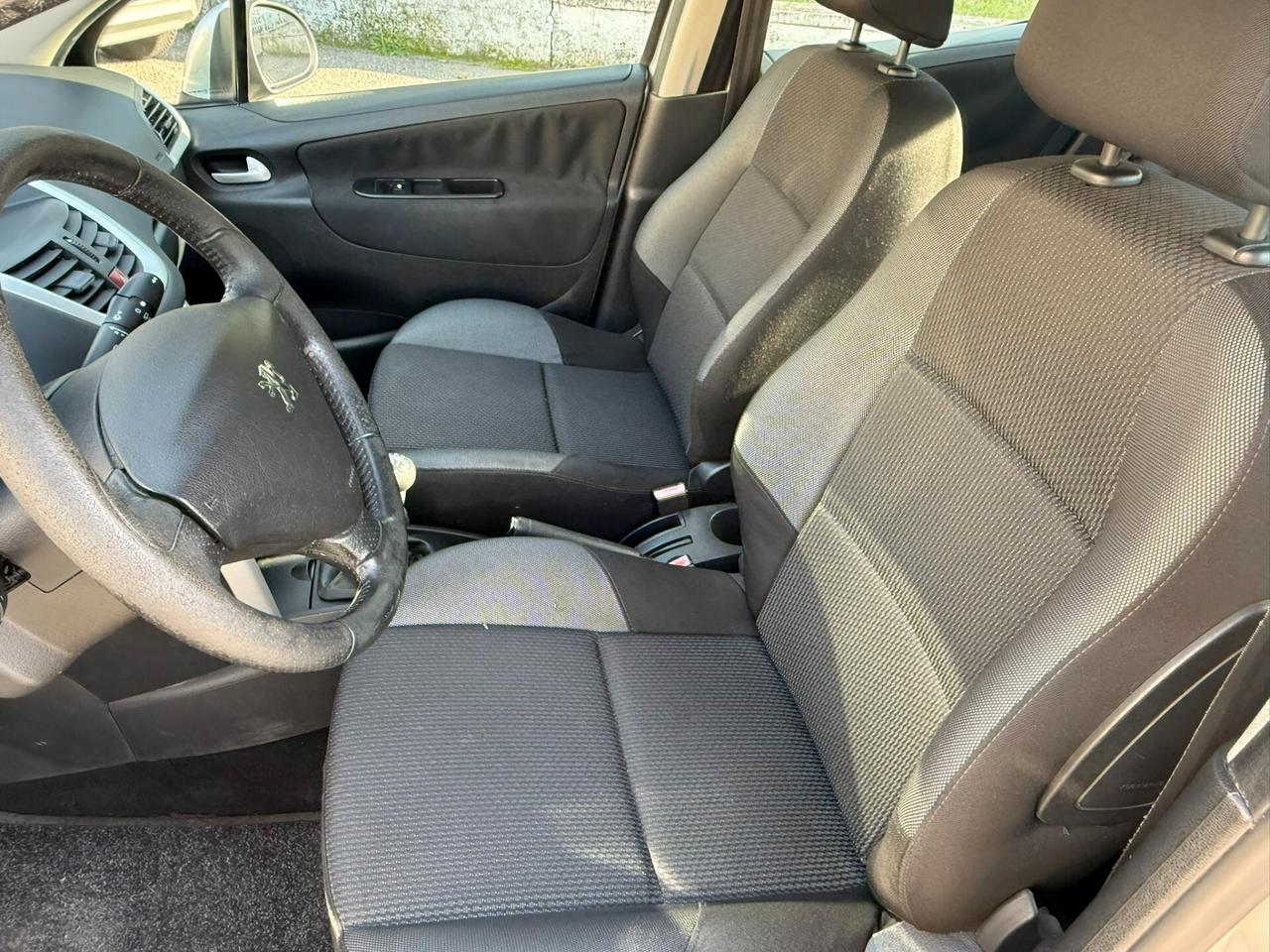 Peugeot 207 5p 1.4 hdi 8v energie 70cv