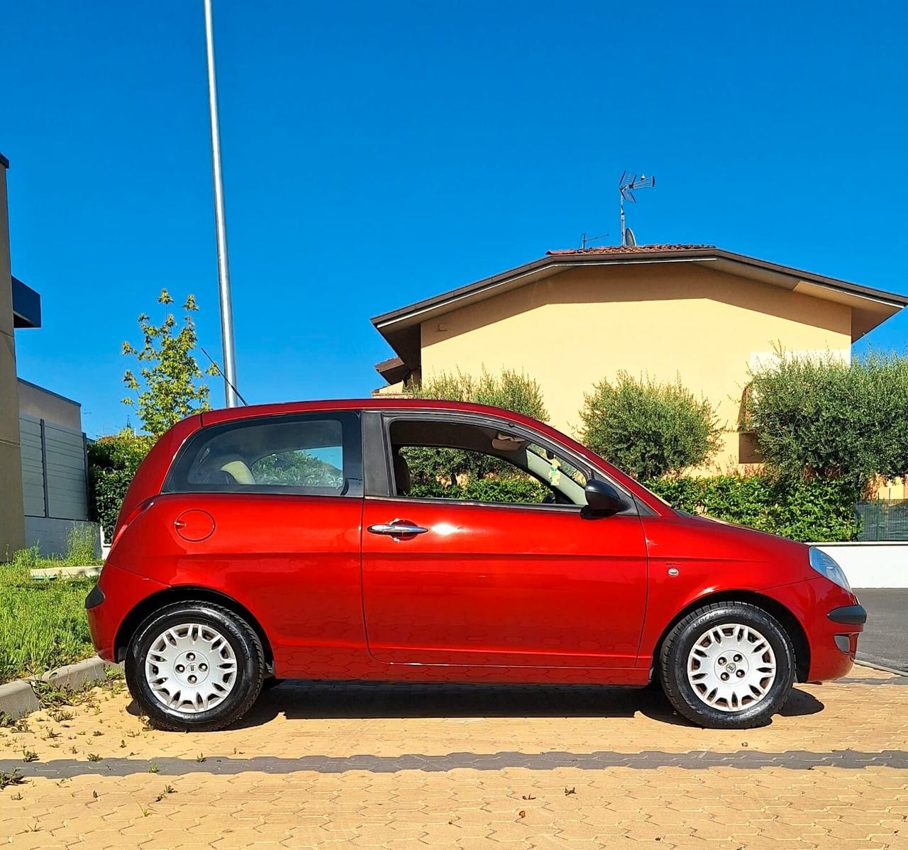 Lancia Ypsilon 1.2 Benzina - OK Neopatentati