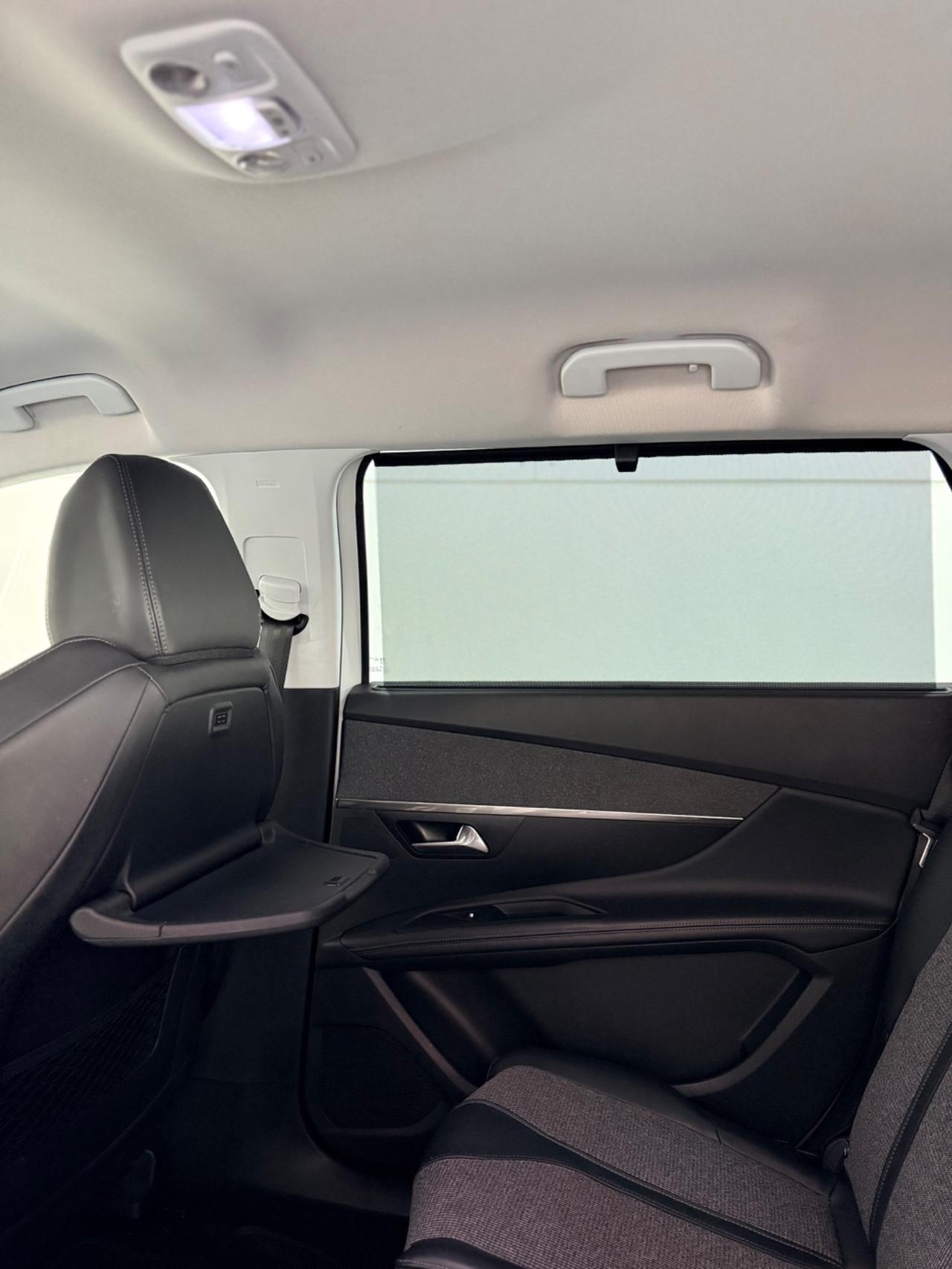 Peugeot 5008 1.6 BHDi 120 CV Neopatentati Allure 04/2018 Euro 6B