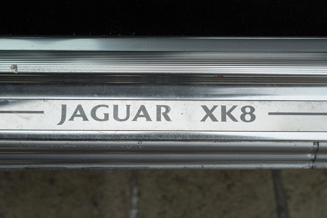 Jaguar XK8 - JAG00081