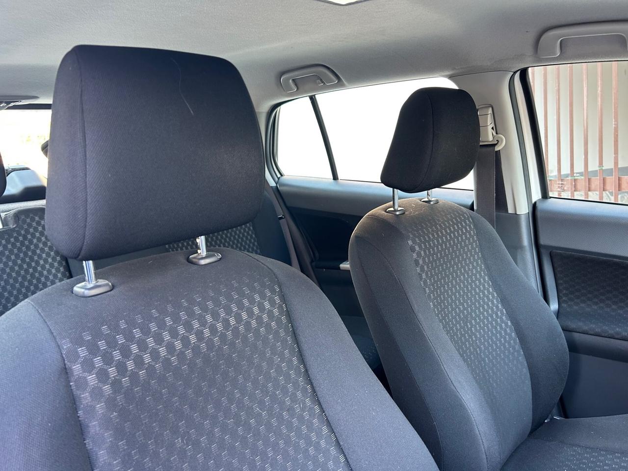 Toyota Urban Cruiser 1.4 D-4D 4WD unico proprietar