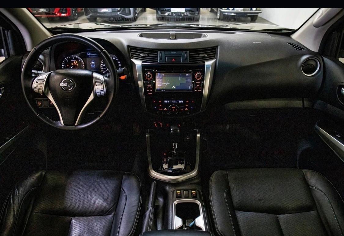 Nissan Navara 2.3 dCi 190 CV 7AT 4WD Double Cab N-Connecta