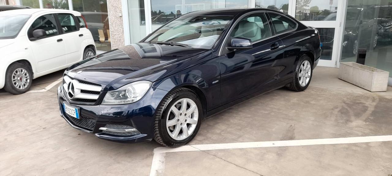 Mercedes-benz C 220 C 220 CDI BlueEFFICIENCY Coupé Executive
