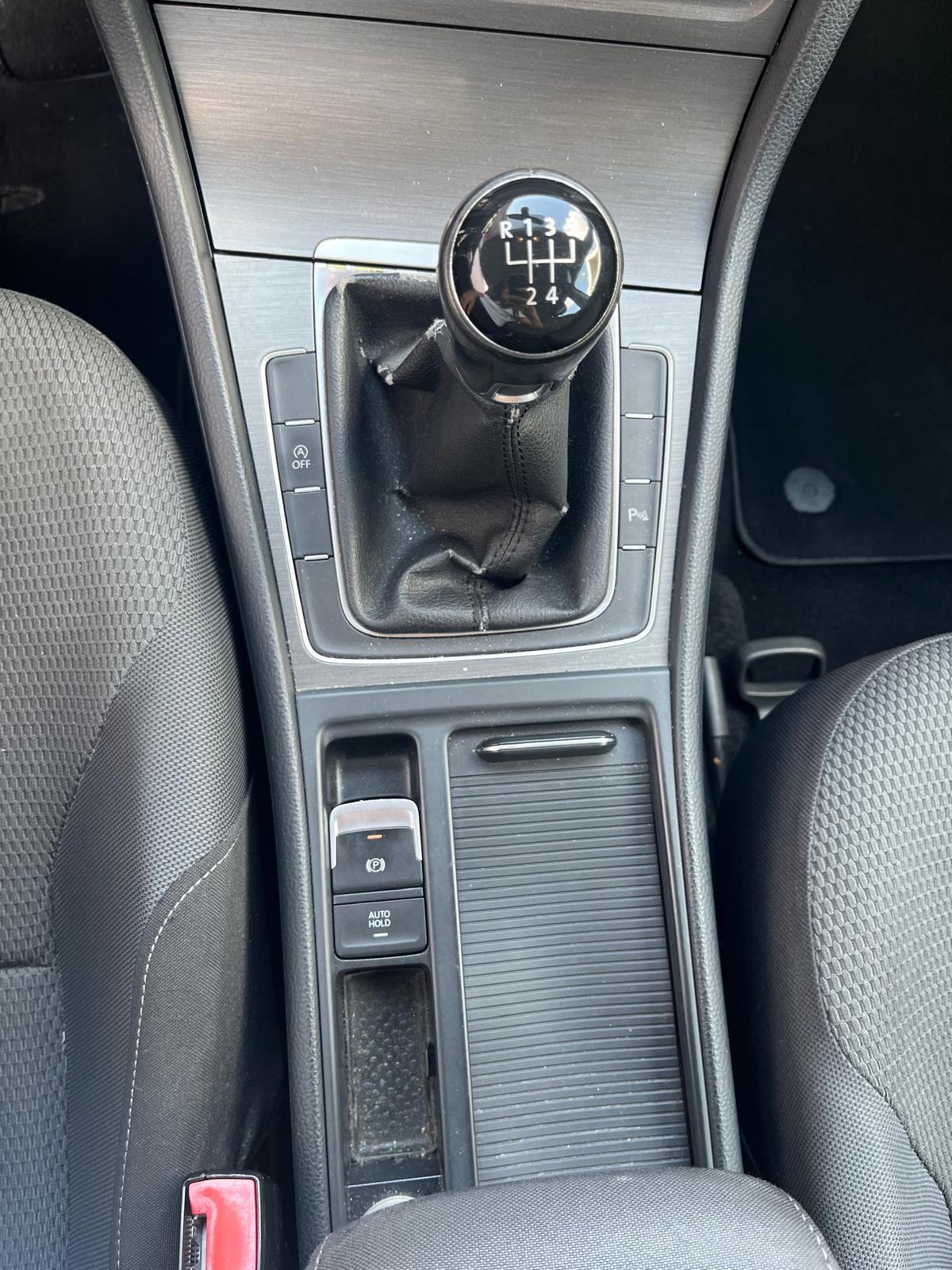 Volkswagen Golf 1.6 TDI 5p. Trendline BlueMotion Technology
