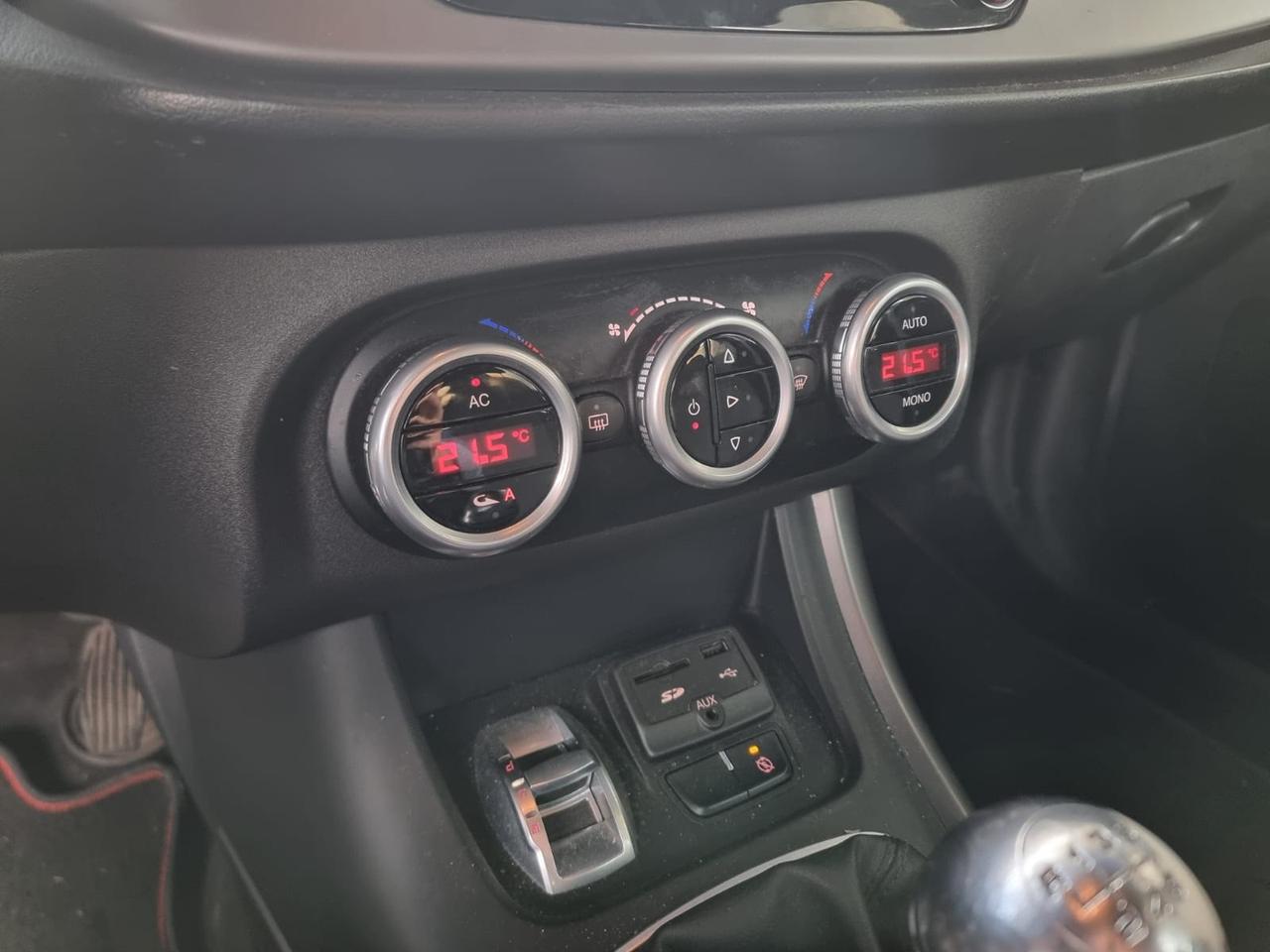 Alfa Romeo Giulietta 1.6 JTDm-2 105 CV Exclusive