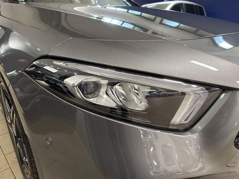 Mercedes-Benz Classe A A 180 d Premium Night edition Plus auto