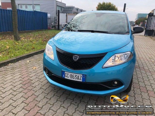 LANCIA Ypsilon 1.0 FireFly 5 porte S&S Hybrid Silver Plus