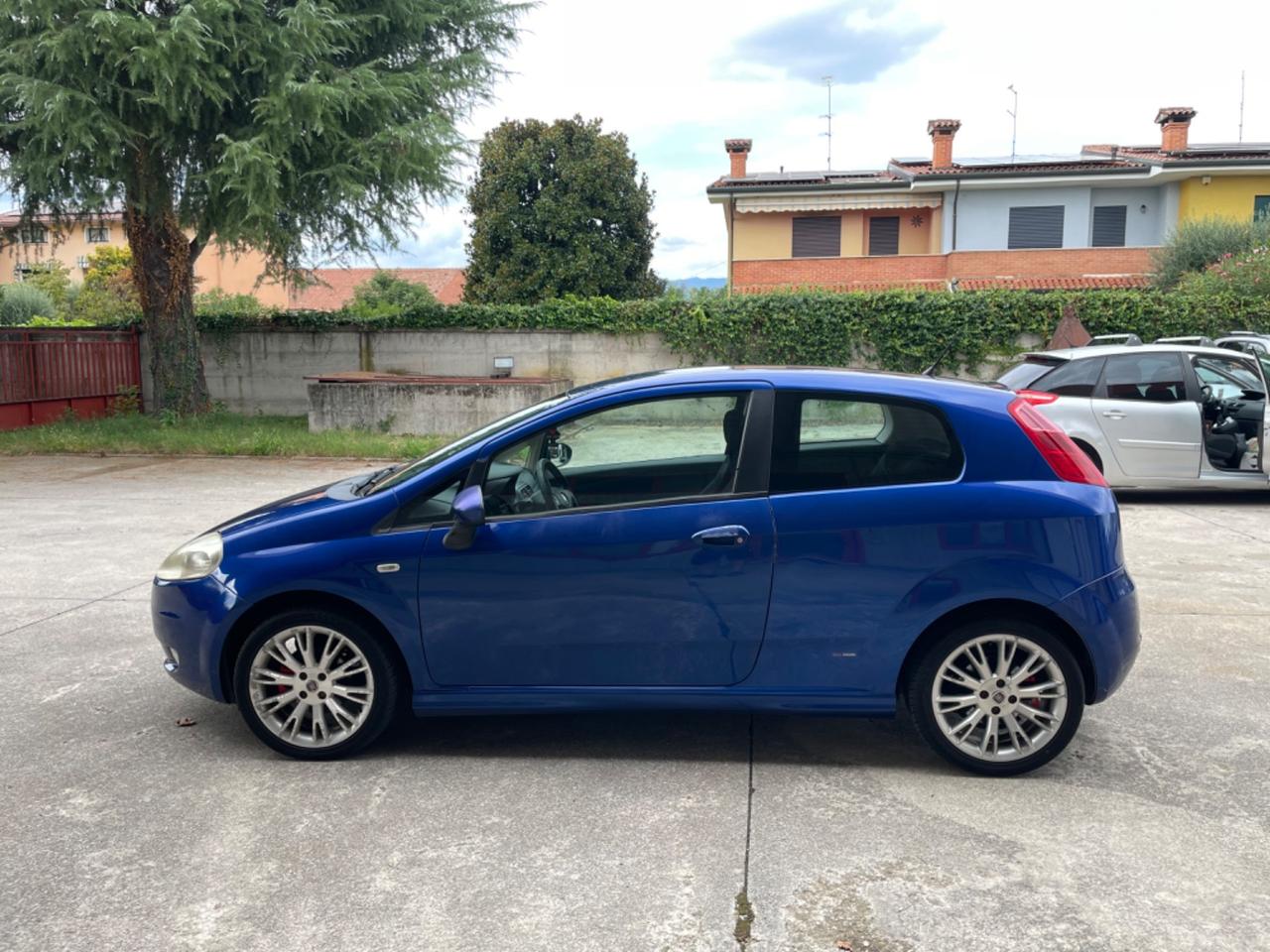 Fiat Grande Punto 1.4 Starjet 16V 3 porte Dynamic