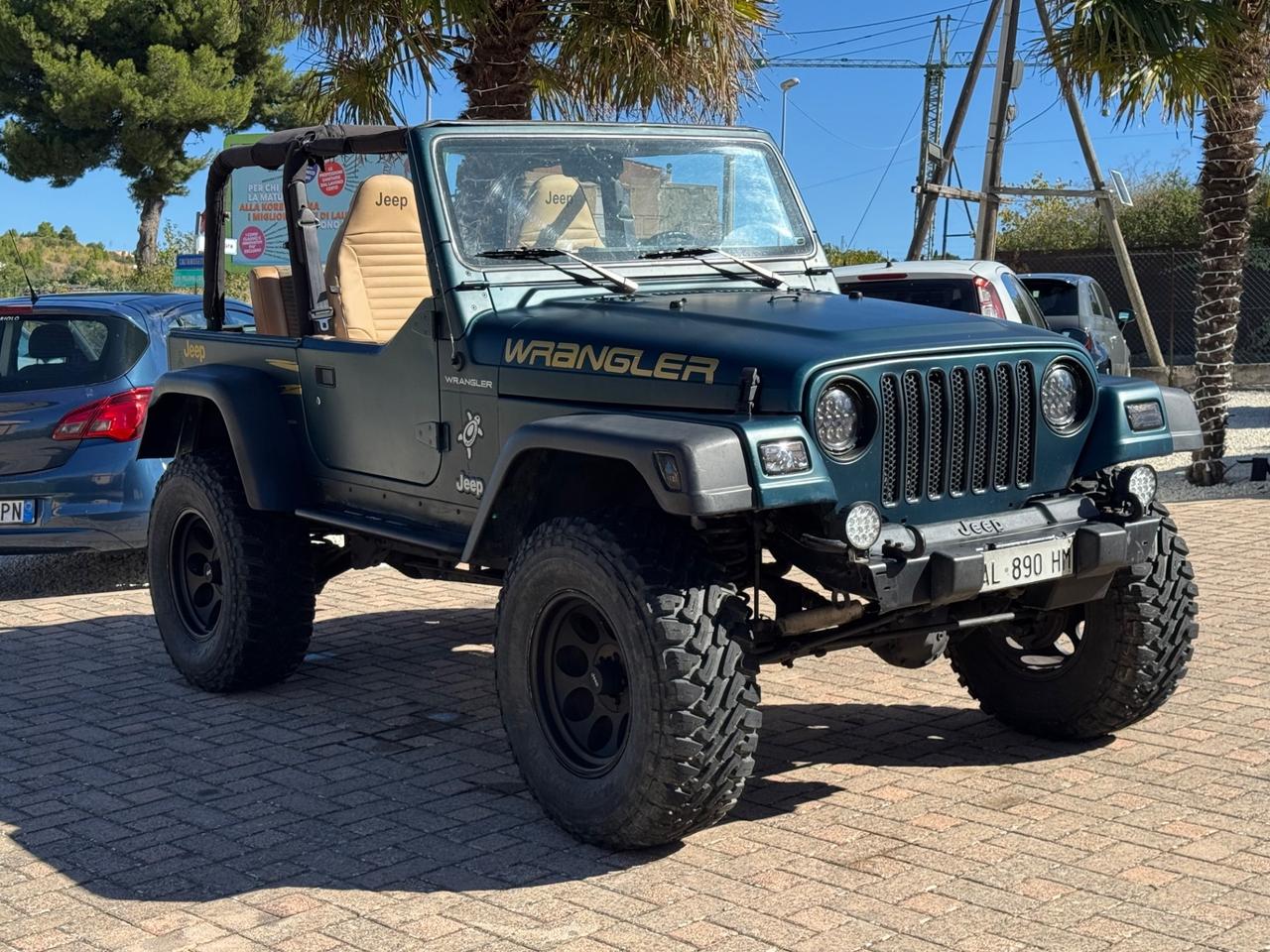 Jeep Wrangler 2.5 cat Soft top (EU)