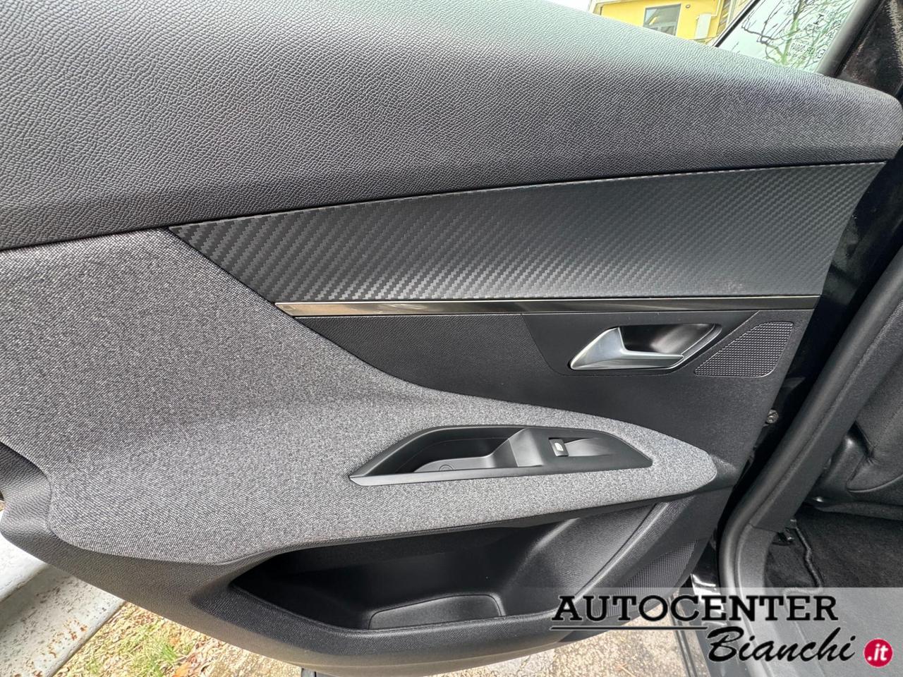 Peugeot 3008 3008 1.5 bluehdi Active Business s&s 130cv eat8