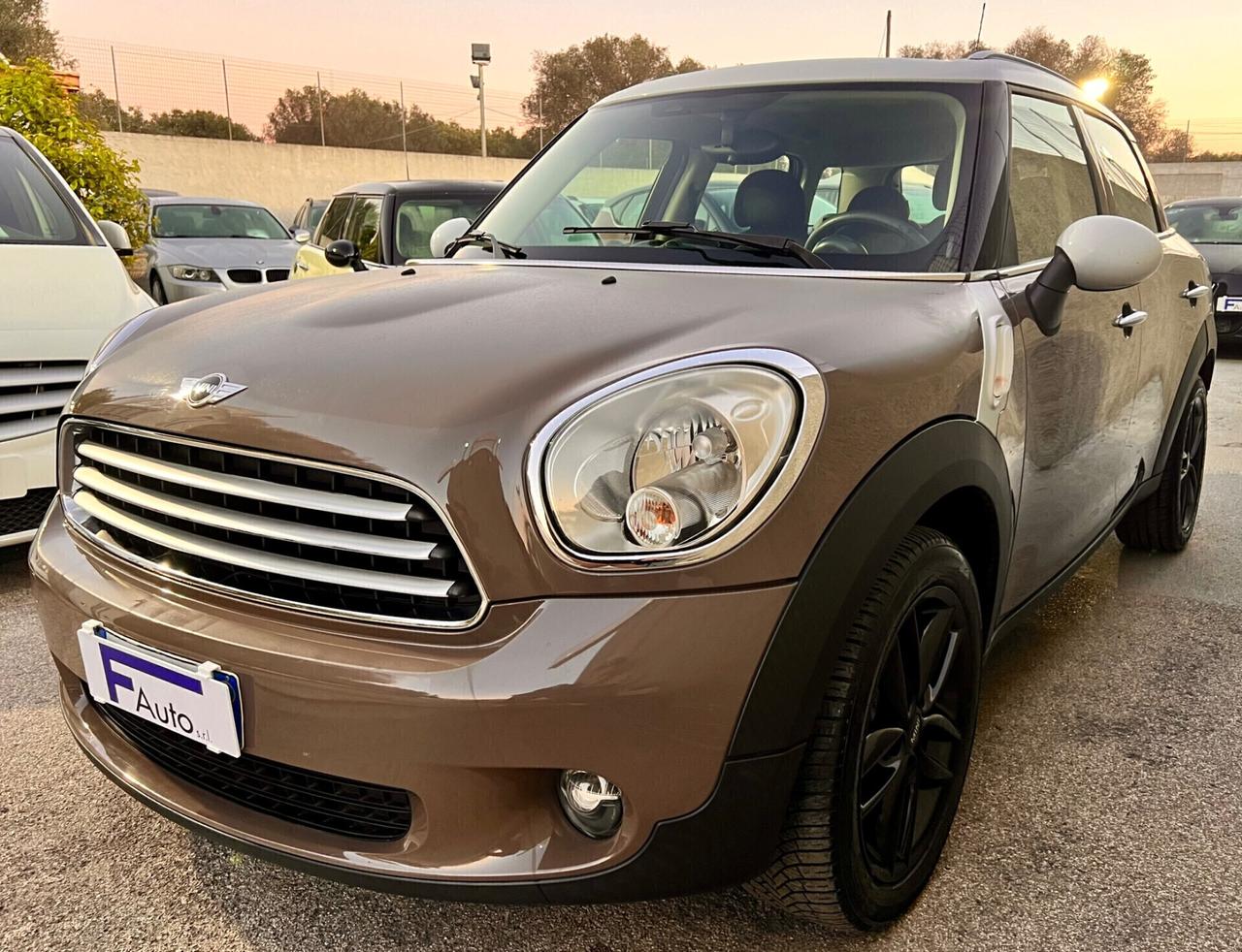 Mini Cooper D Countryman 1.6 ,cerchi nero lucido ,bicolore,ecc.