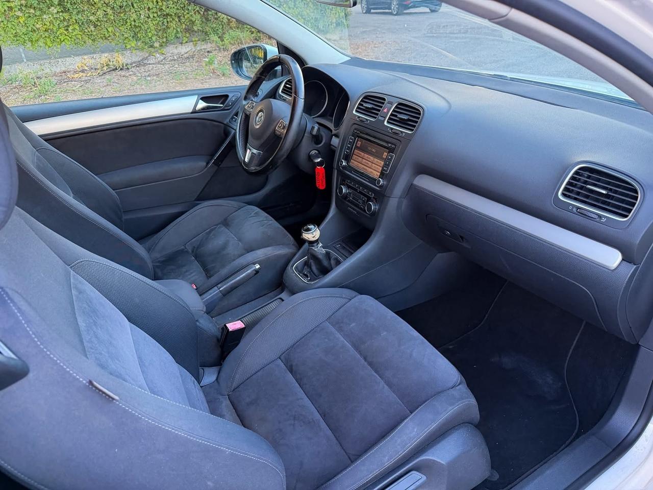 Volkswagen Golf 1.6 TDI DPF 3p. Highline