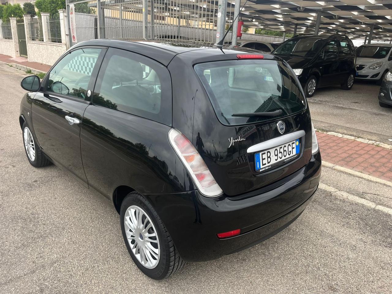 Lancia Ypsilon 1.4 Oro Ecochic GPLUnipro 2010