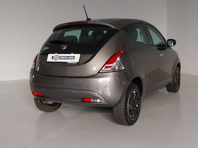 LANCIA Ypsilon 1.2 69 CV 5 porte GPL Ecochic Gold