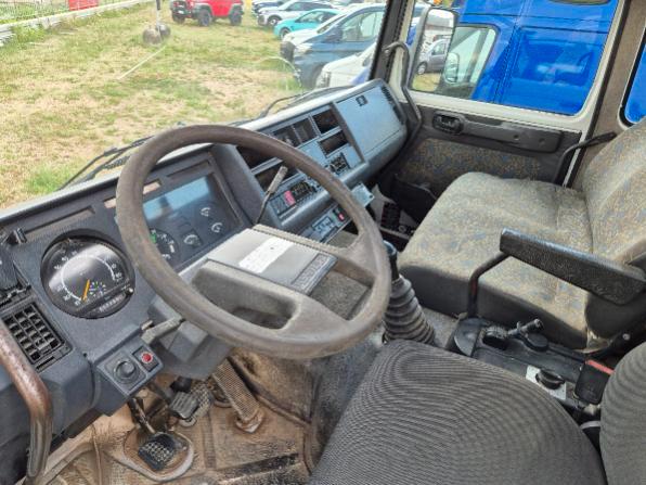 Renault M 180 GRU 14 mt - Ribaltabile trilaterale