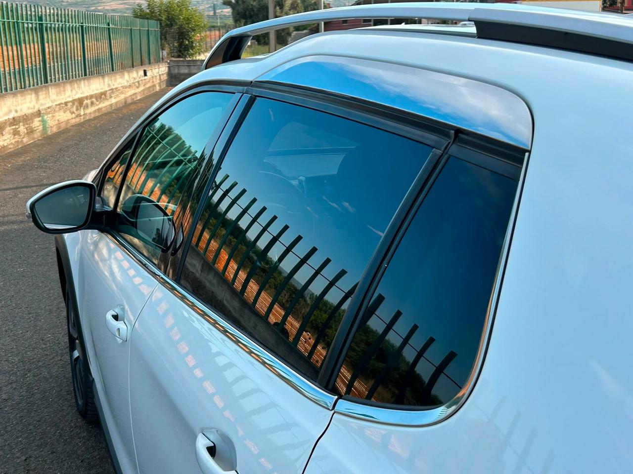 Peugeot 2008 BlueHDi 100 Black Matt