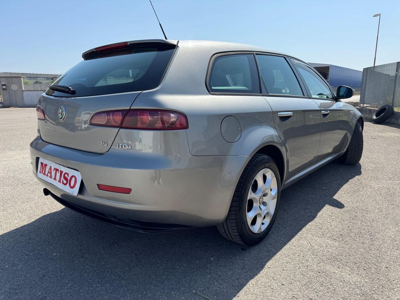 Alfa Romeo 159 1.9 JTDm Sportwagon Distinctive