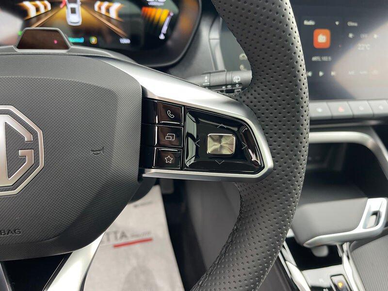 MG ZS 1.5 hybrid+ Luxury auto - KM0