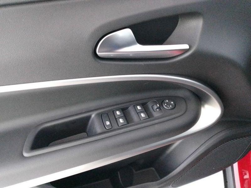 Jeep Avenger 1.2 turbo e-hybrid mhev Upland 4xe 145cv edct6