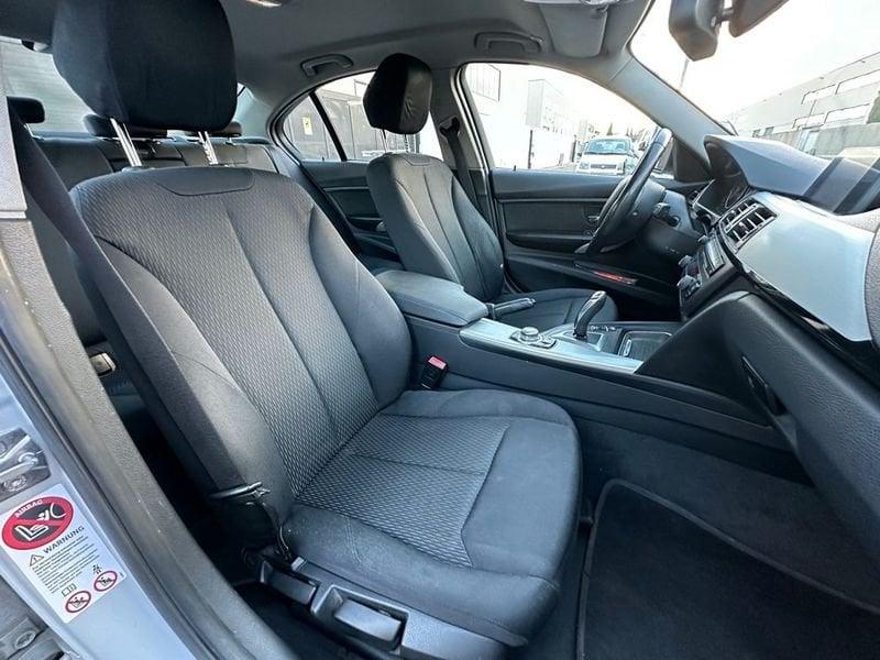 BMW Serie 3 320 d Business aut. 184cv