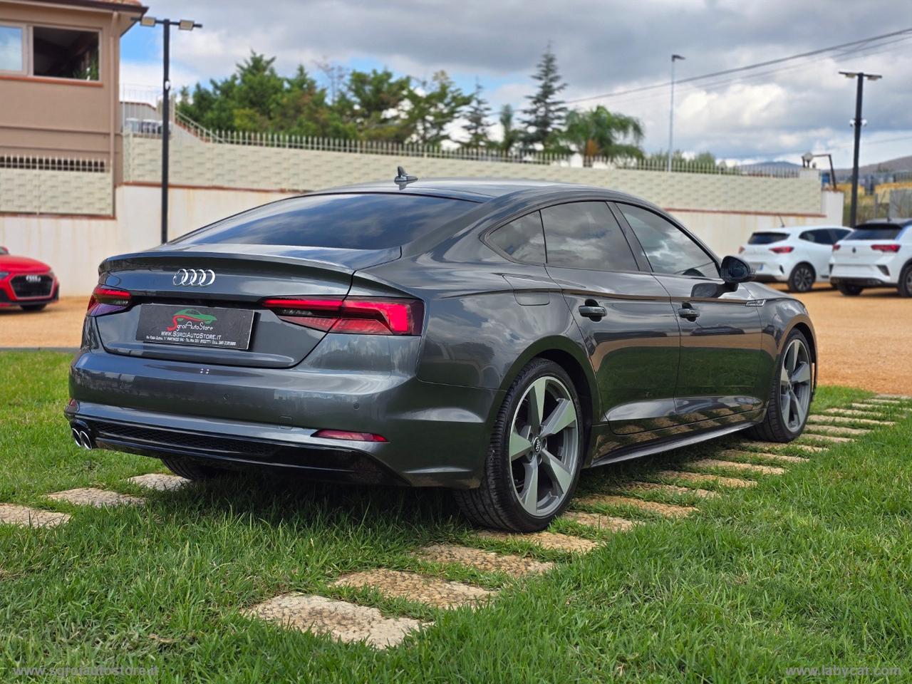 AUDI A5 40 TDI S tr. S line edition
