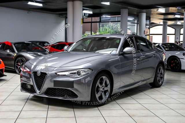 Alfa Romeo Giulia CERCHIO 18''|CRONOLOGIA SERVICE|UFFICIALE ITALIA