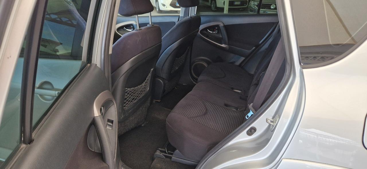 Toyota RAV4 2.2 D-4D 177cv Luxury