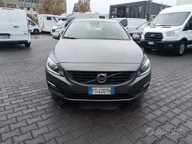 VOLVO V60 (2010-2018) V60 D2 Geartronic Kinetic