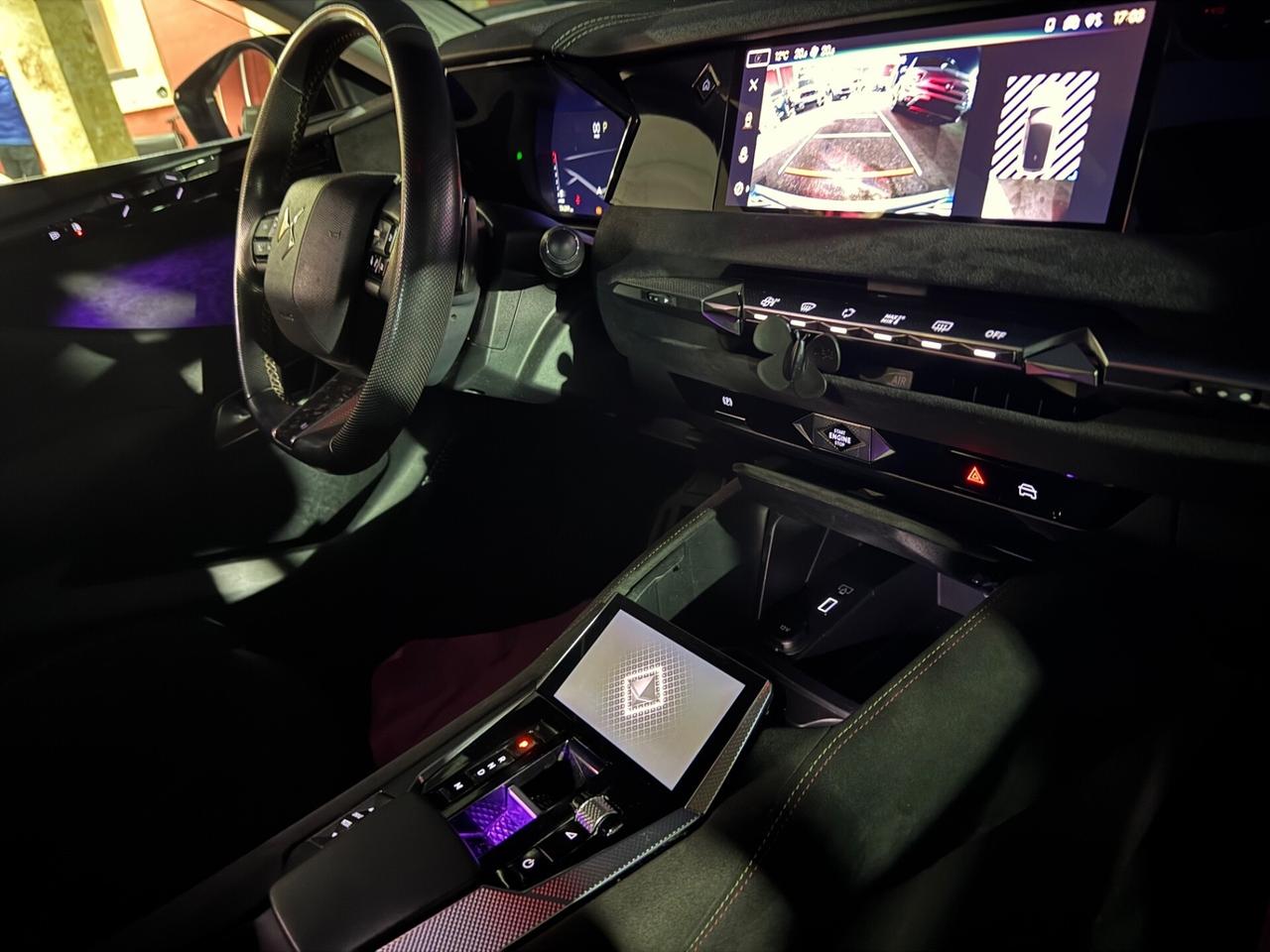 DS4 BlueHDi 130 aut. Performance Line+ Tetto Led a