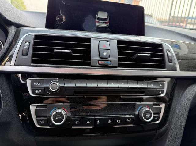 BMW 320 320d Touring Luxury auto EURO 6