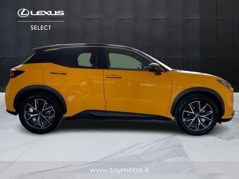 Lexus LBX Hybrid Emotion