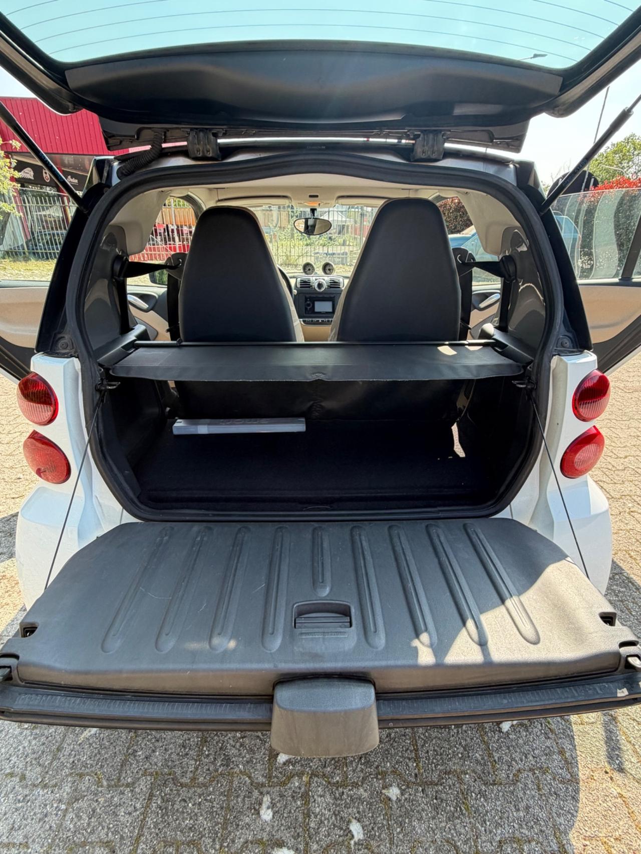 Smart ForTwo 1000 52 kW MHD coupé passion