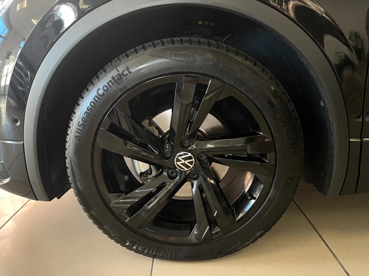 Volkswagen Tiguan 2.0 TDI 150cv SCR DSG R-Line