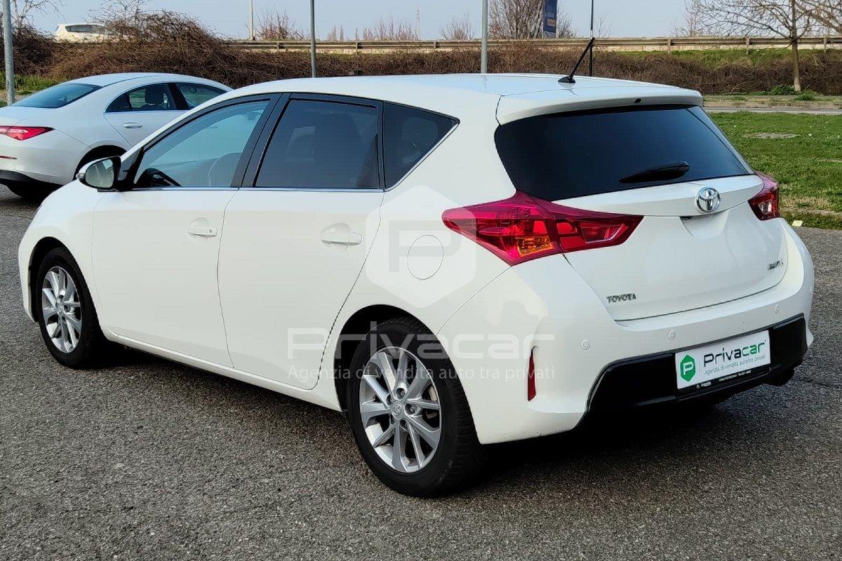 TOYOTA Auris 1.6 Active