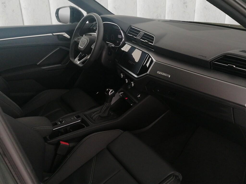 Audi Q3 40 2.0 TFSI Identity Black quattro S tronic