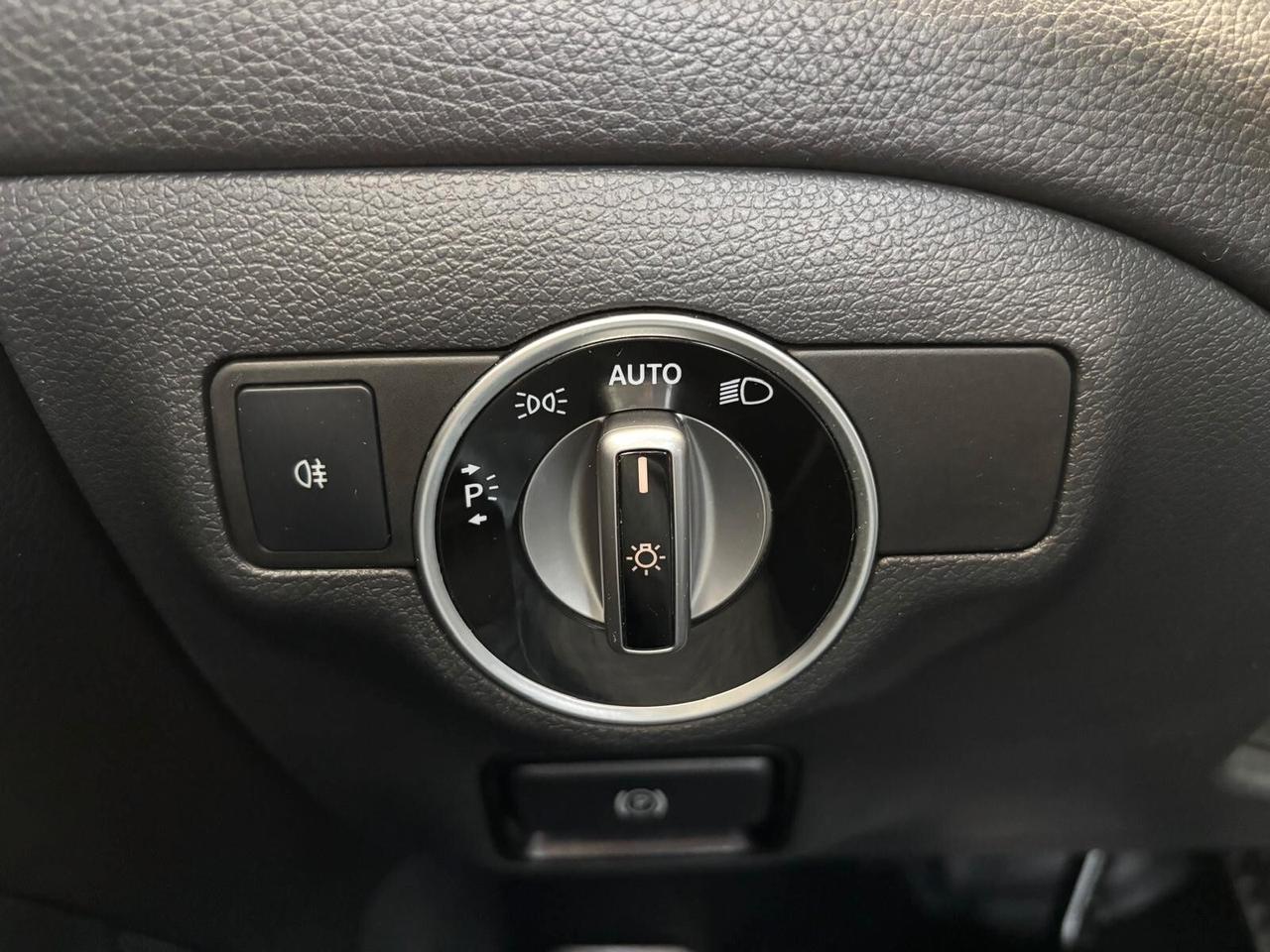 Mercedes-benz GLA 200 d Automatic Premium