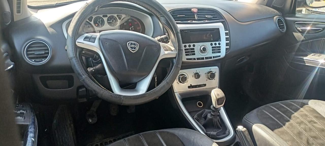 Lancia Delta 1.6 MJT DPF 105 CV Gold