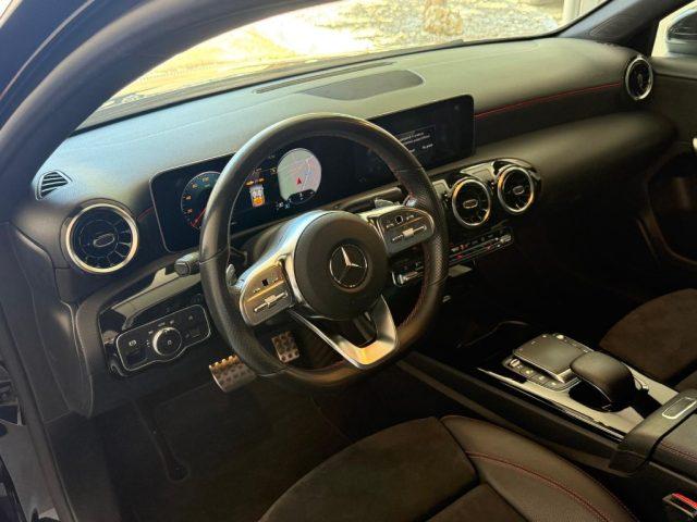 MERCEDES-BENZ A 180 d Premium